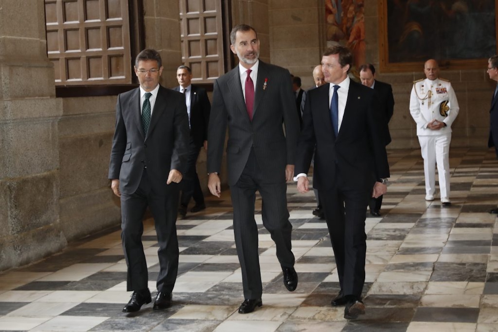 Don Pedro de Borbón junto a Felipe VI – Prinz Pedro mit König Felipe VI. von Spanien
